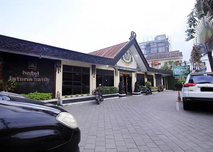 Istana Batik Ratna