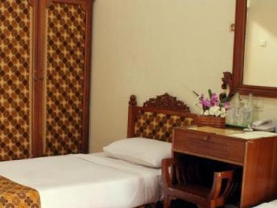 Istana Batik Ratna Hotel 3*