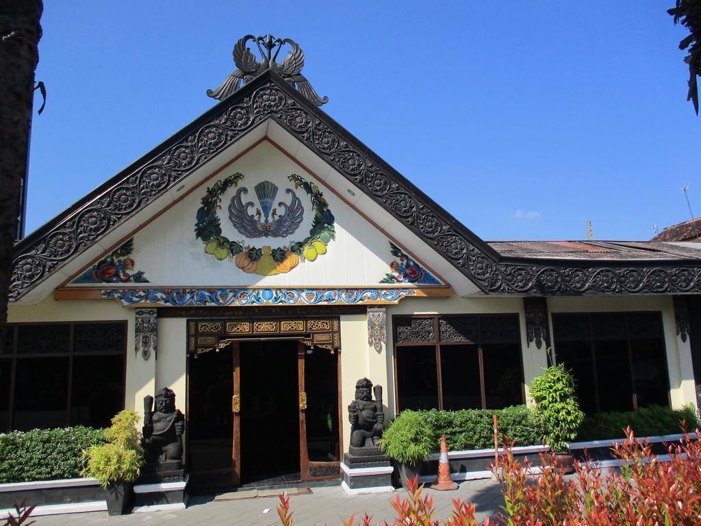 Hotel Istana Batik Ratna
