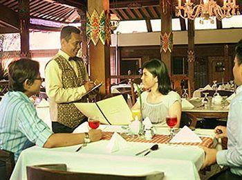 Istana Batik Ratna Hotel