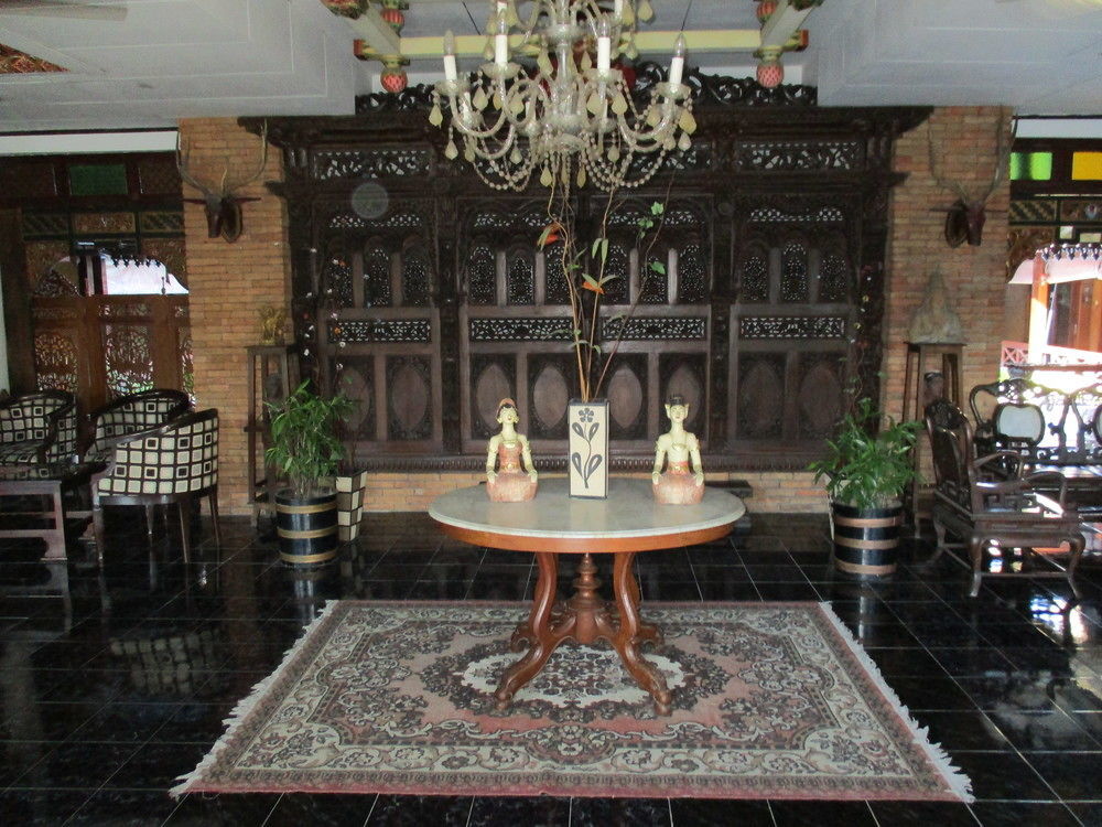 Istana Batik Ratna