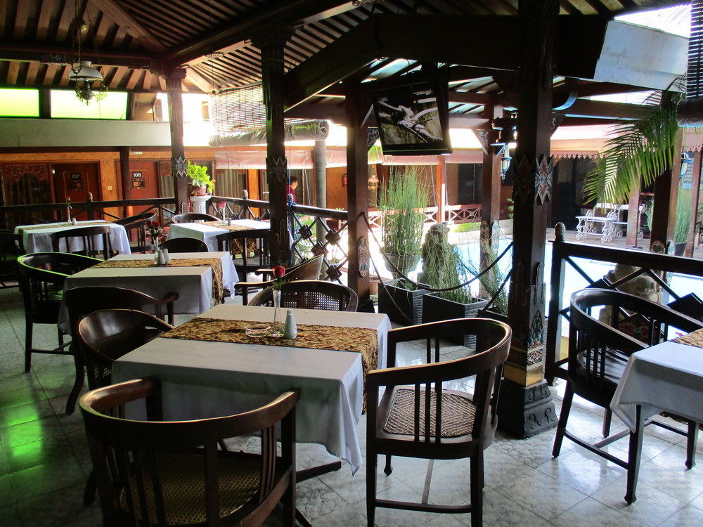 Istana Batik Ratna